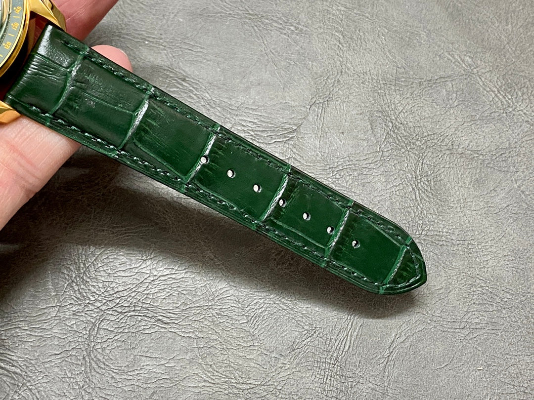 310.63.42.50.10.001 -Green Ceramic - Green Leather- Chronograph - Manual winding - 42mm