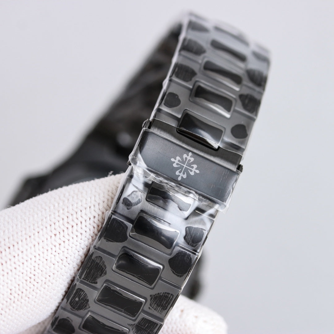 Black - Ultra-thin - Black 904L Steel - Automatic - 40mm