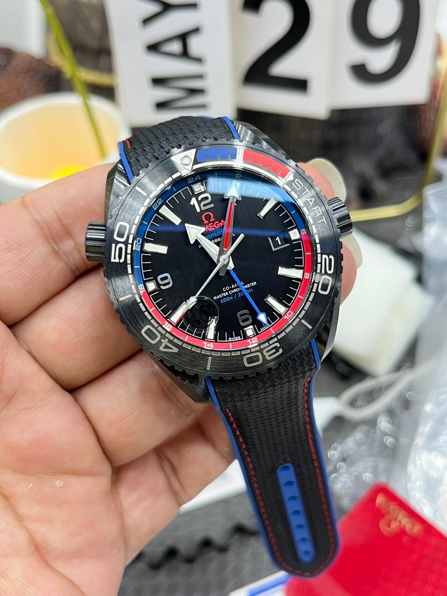 L Size Black Red Steel - Black rubber - Automatic - 45.5mm