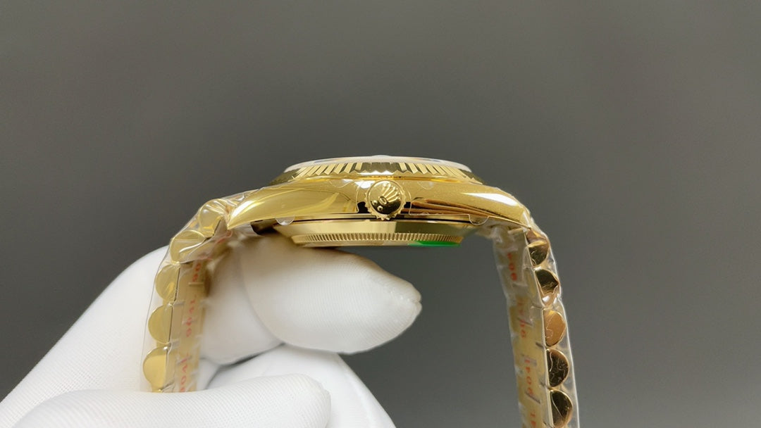 Black Silver - Yellow gold -904L Steel - Automatic 3255 - 40mm