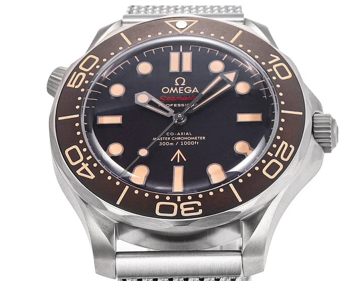 Grey -210.90.42.20.01-Black Titanium - 904L Steel - Automatic - 42mm