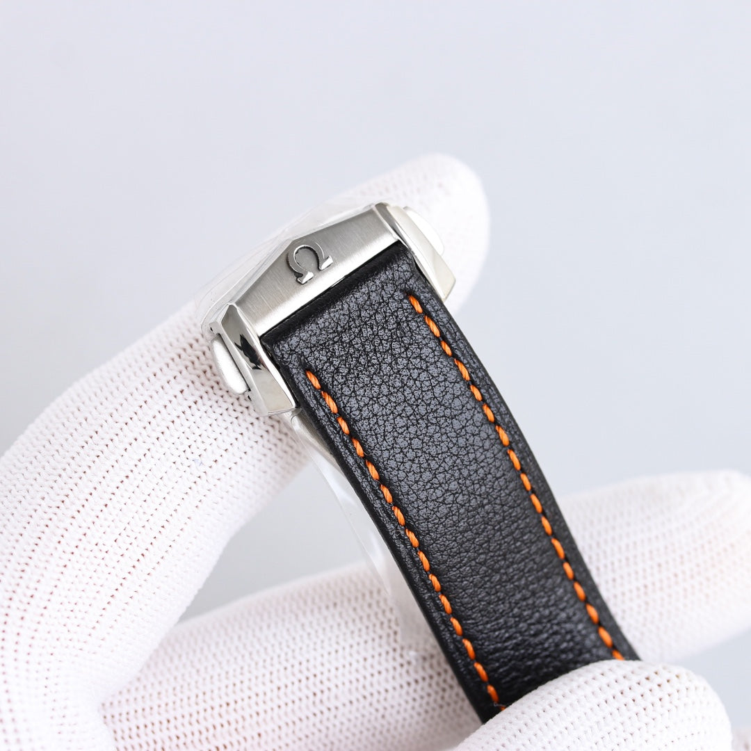 310.30.40.50.06.001 -Grey Ceramic - Black Leather- Chronograph - Manual winding - 42mm