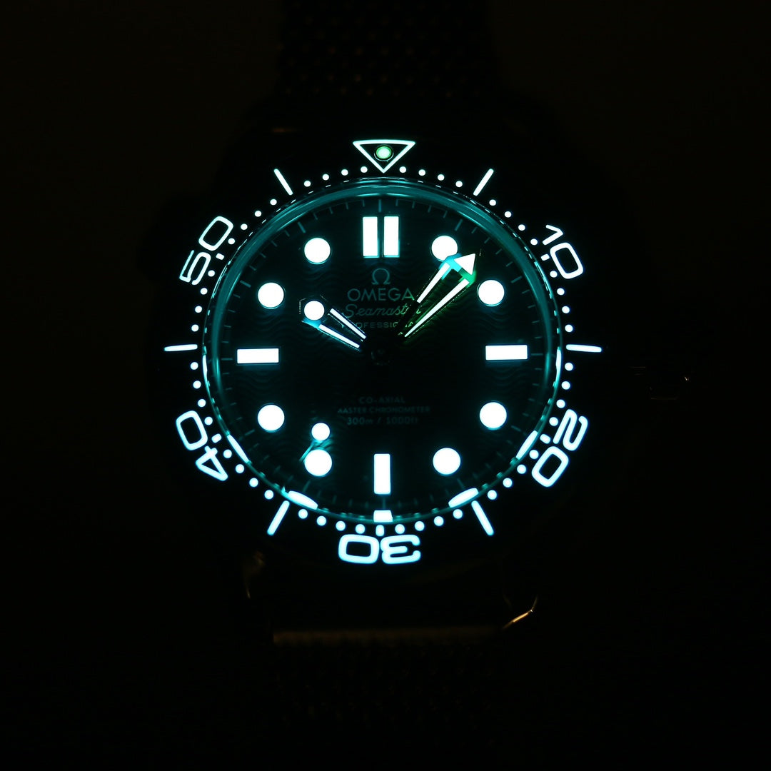 🔥Limited Time Offer!-VS- 210.30.42.20.01- Black -Silver 904L Steel -Free Rubber Strap- Automatic -42mm