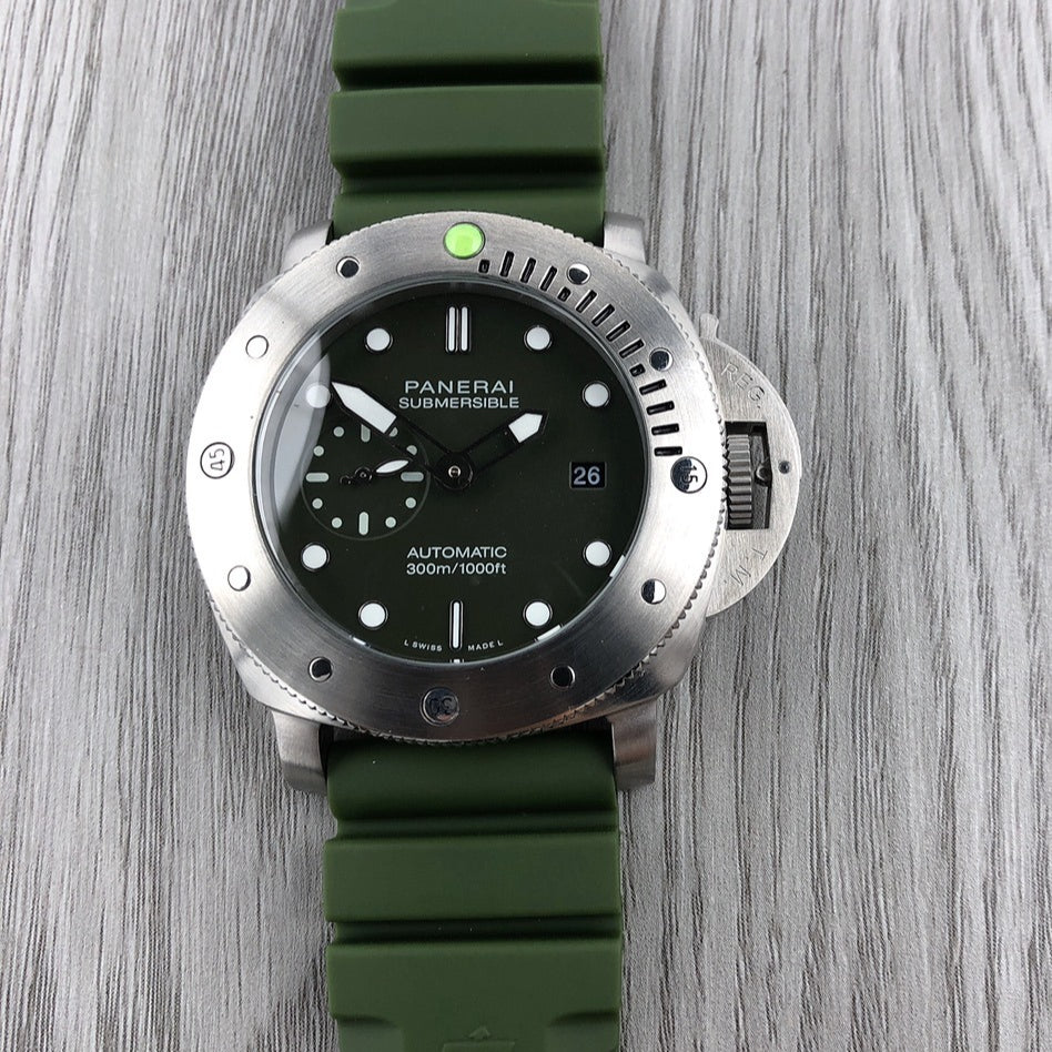 Black - Silver 904L Steel - Green Rubber -Automatic - 47mm