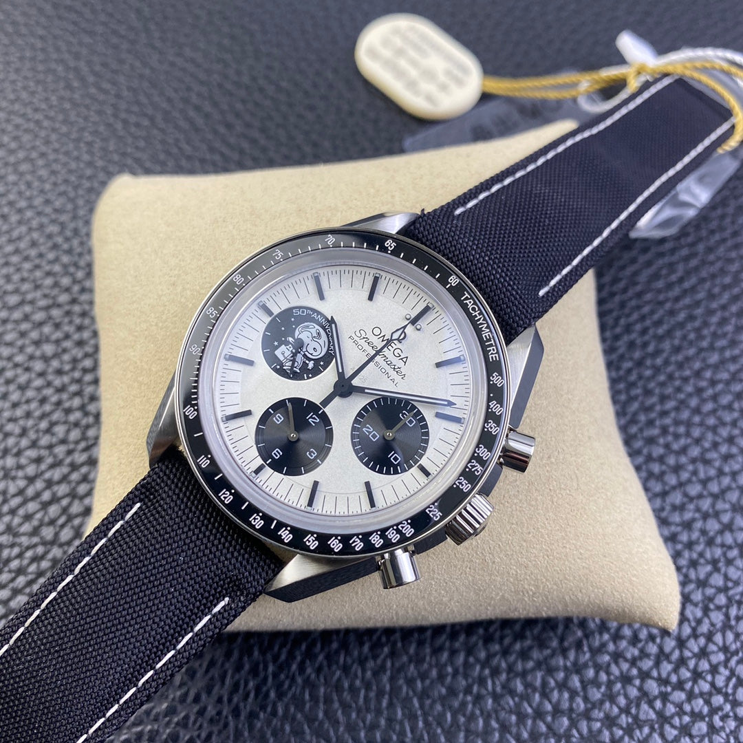 Black Ceramic - Black Rubber- Chronograph - Manual winding - 42mm