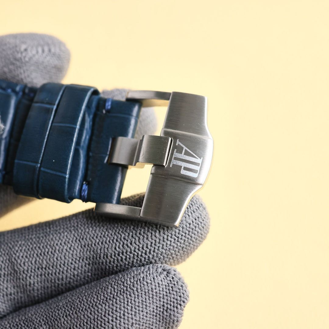 TOP! Blue Black Ceramic Bezel - Blue Leather - Automatic - 43mm