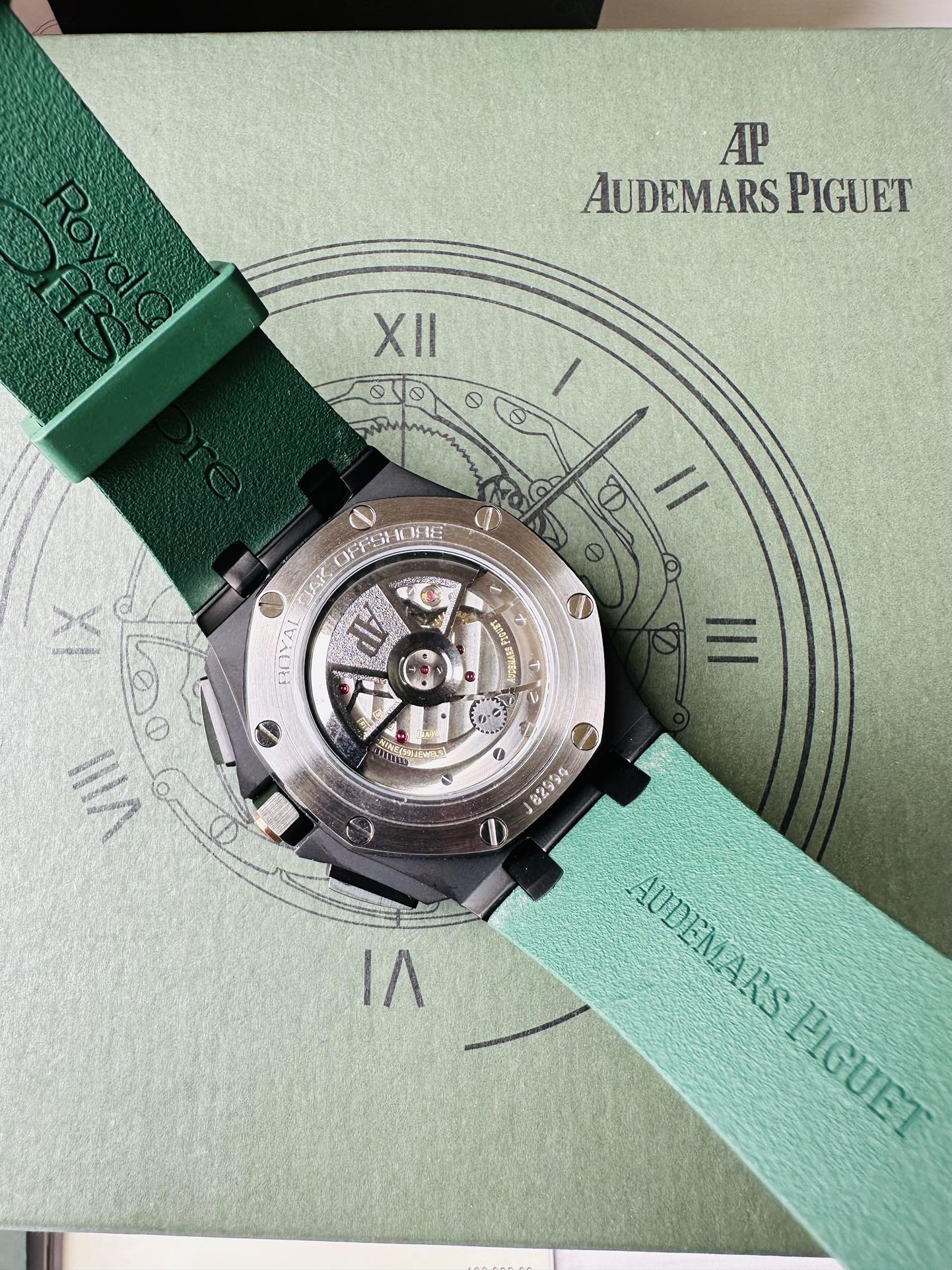 Green - Green Rubber- Automatic - 44mm