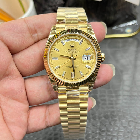 D-date- M228238- Yellow gold - 904L Steel - Automatic - 40mm