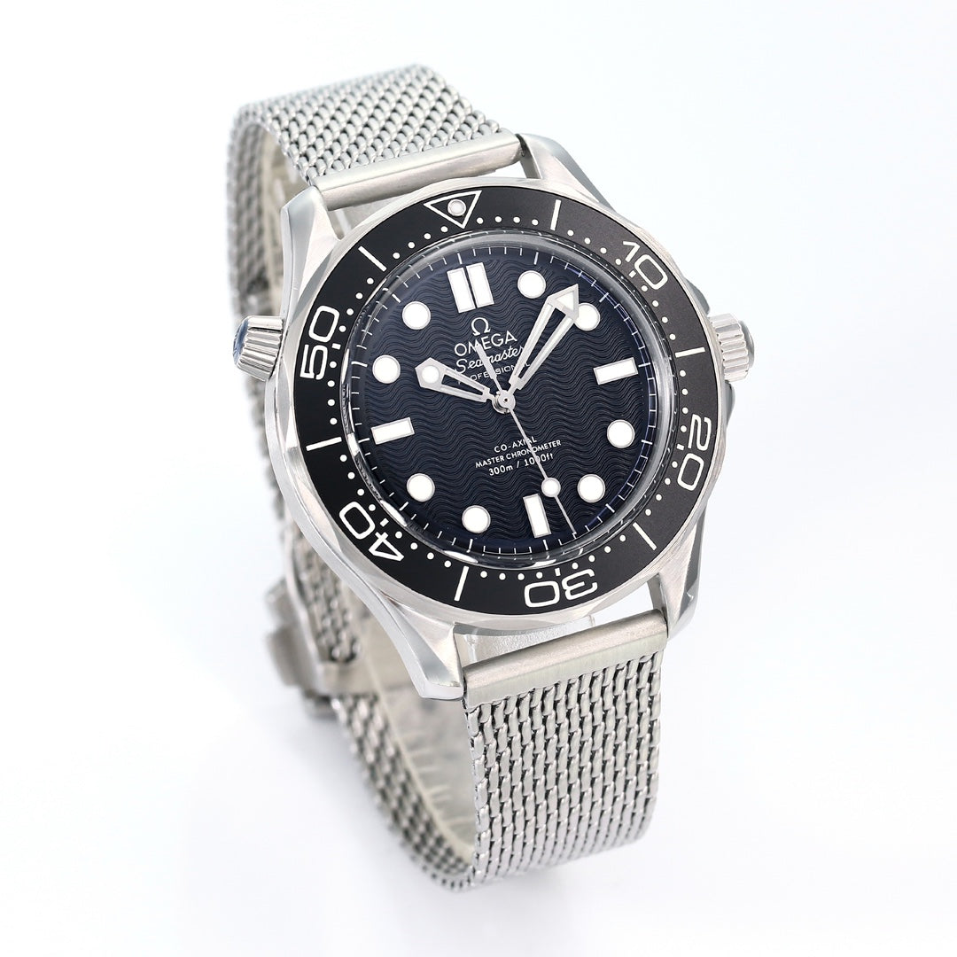 🔥Limited Time Offer!-VS- 210.30.42.20.01- Black -Silver 904L Steel -Free Rubber Strap- Automatic -42mm