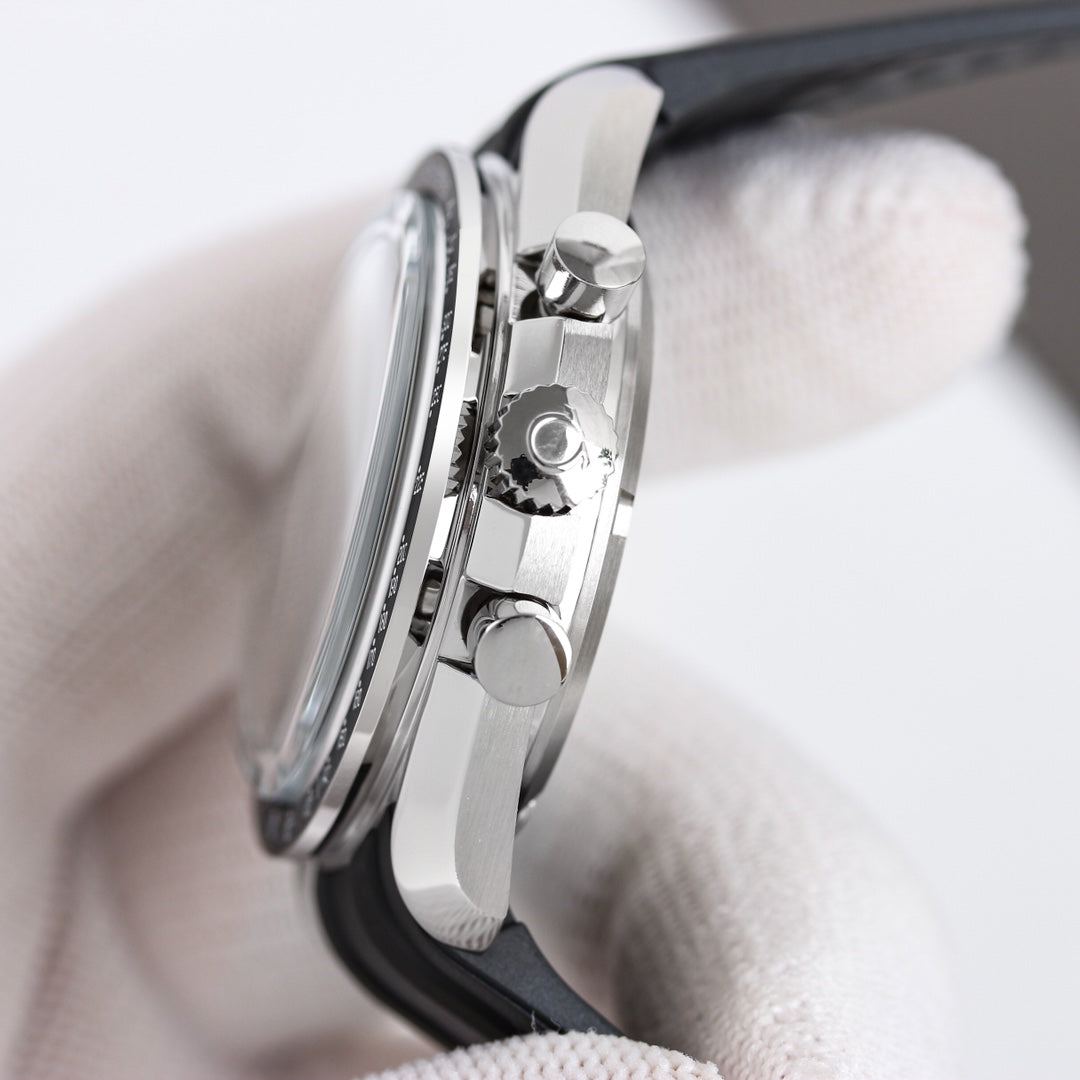 Chronograph -310.32.42.50.04.001 - White - Black Rubber- Manual winding - 42mm