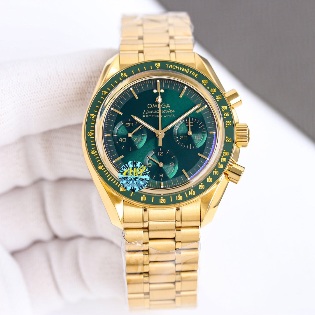 Chronograph -Moon- Green -Yellowgold 316L Steel- Manual winding - 42mm