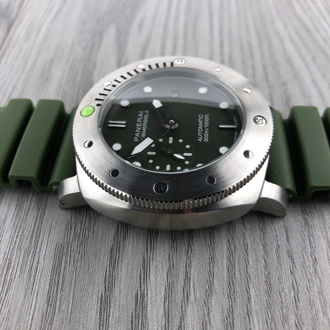 Black - Silver 904L Steel - Green Rubber -Automatic - 47mm