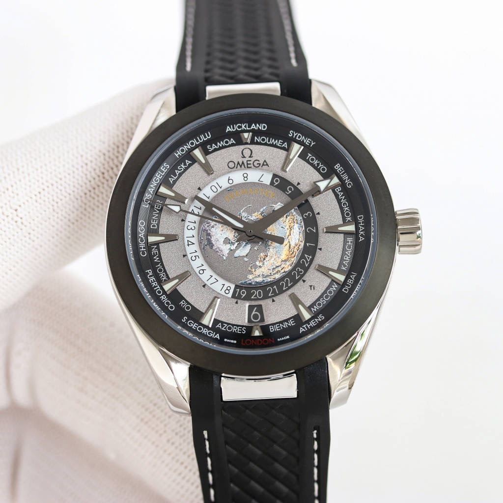 Grey Steel - Black Rubber - Automatic - 43mm