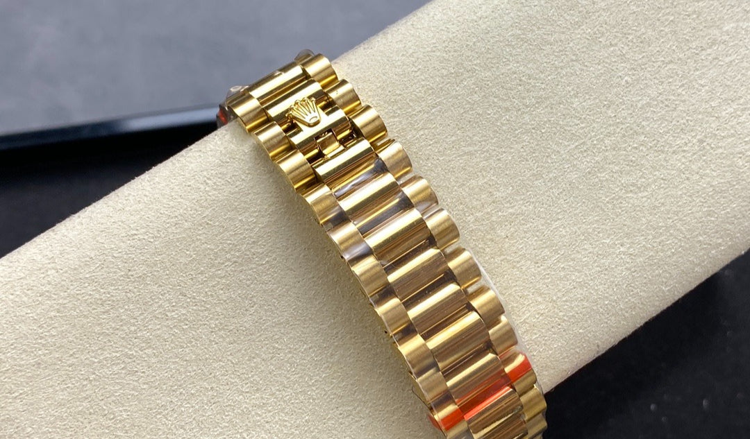 Black Silver - Yellow gold -904L Steel - Automatic 3255 - 40mm