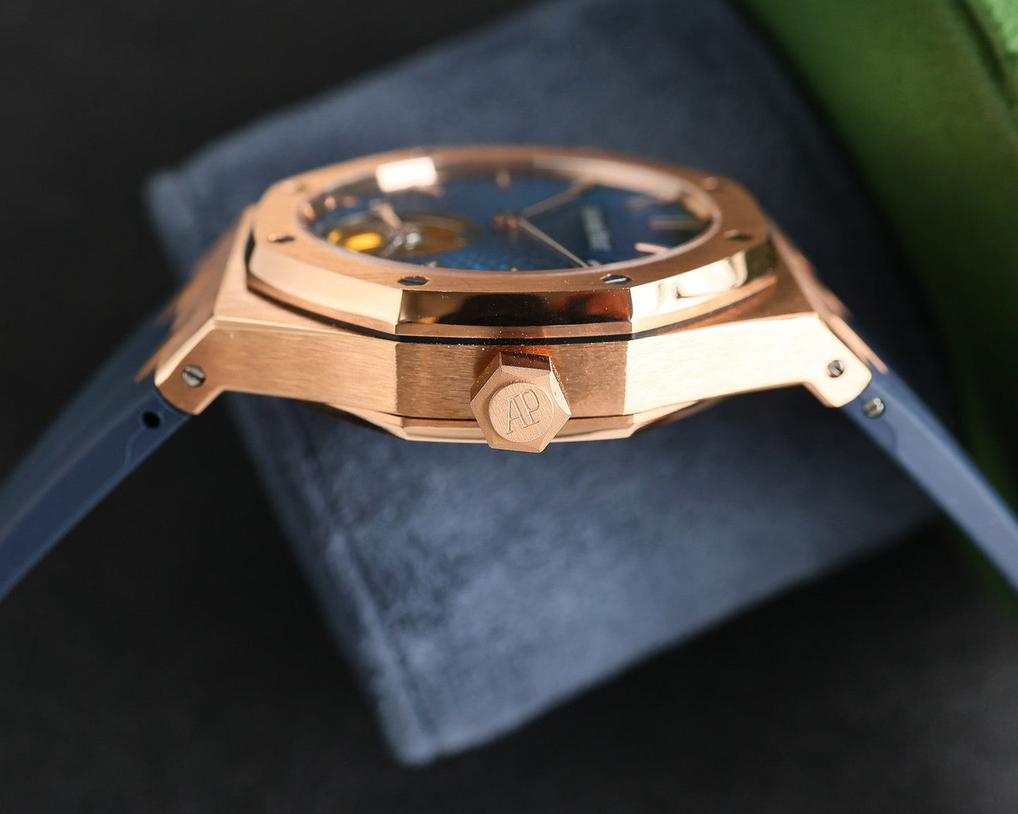 Tourbillon Rosegold - Blue Rubber - Automatic - 41mm