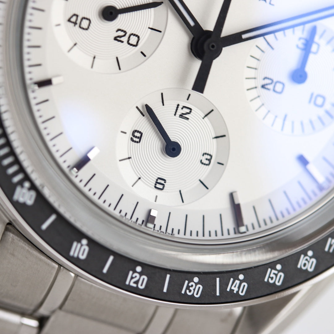 Chronograph -Moon- White -Silver 316L Steel- Manual winding - 42mm