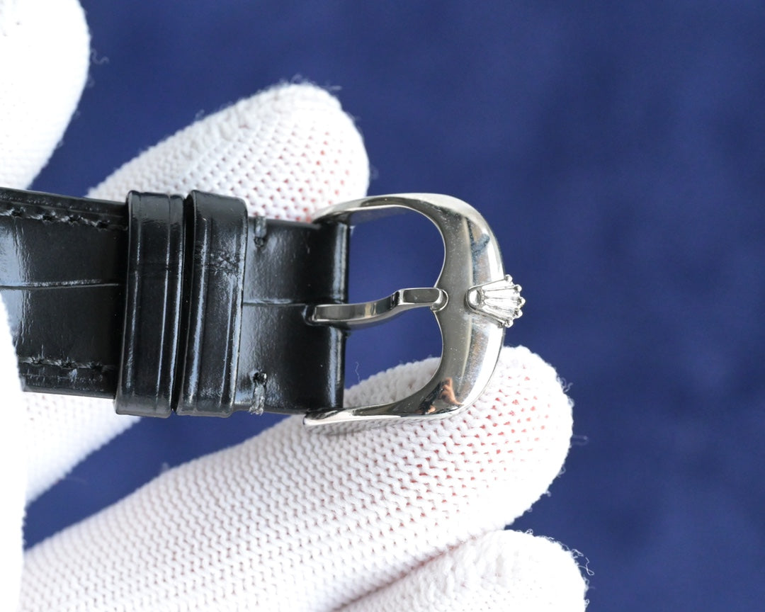 Silver White - Black Leather - Automatic - 42mm