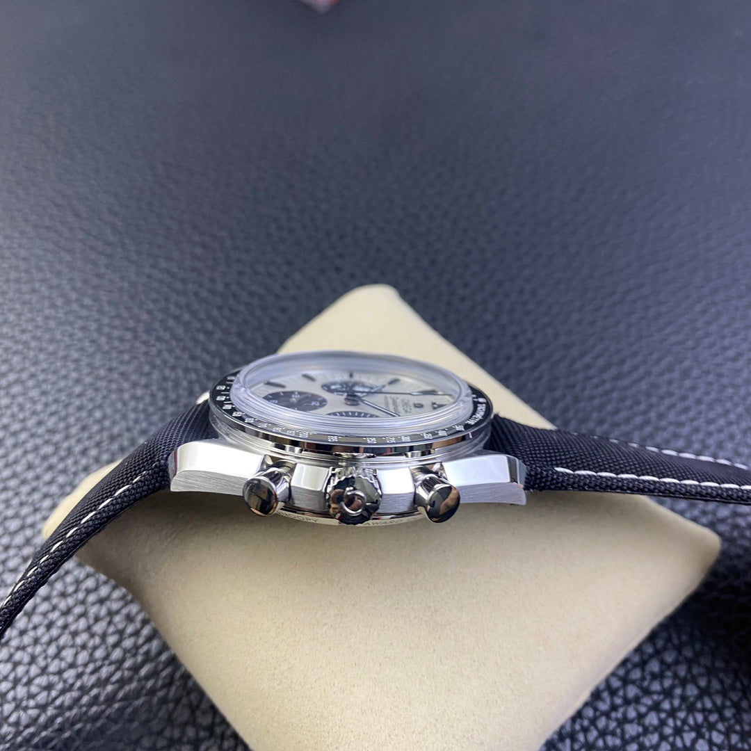 Black Ceramic - Black Rubber- Chronograph - Manual winding - 42mm