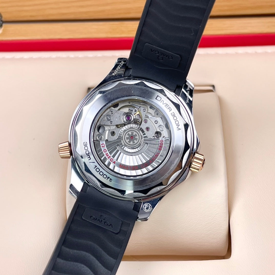 Black Steel - Leather Strap - Automatic- 42mm